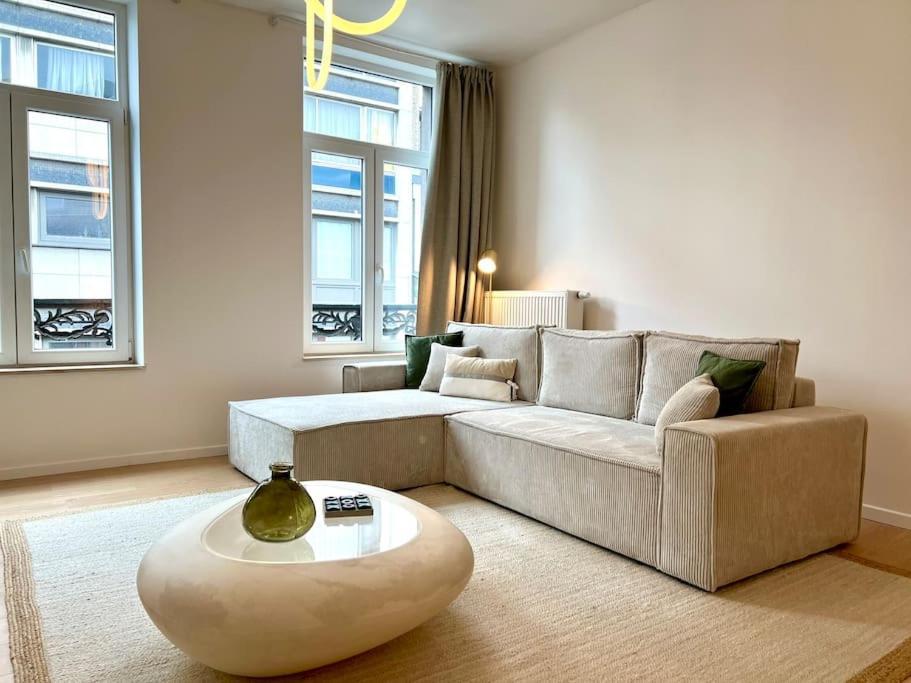 Duplex Chic Et Spacieux - Hypercentre リエージュ エクステリア 写真