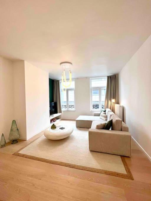 Duplex Chic Et Spacieux - Hypercentre リエージュ エクステリア 写真